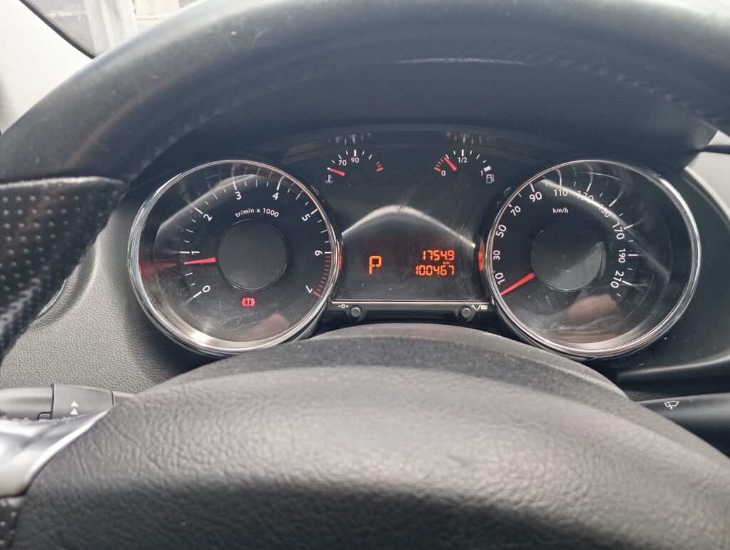 PEUGEOT 3008 COMPLETA BAIXO KM