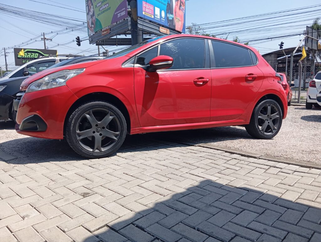 PEUGEOT 208 ALLURE 1.2 MEC.